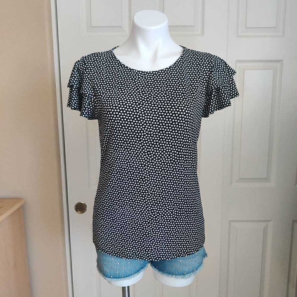 Adrianna Papell polka dot crew neck double flutter top sz S